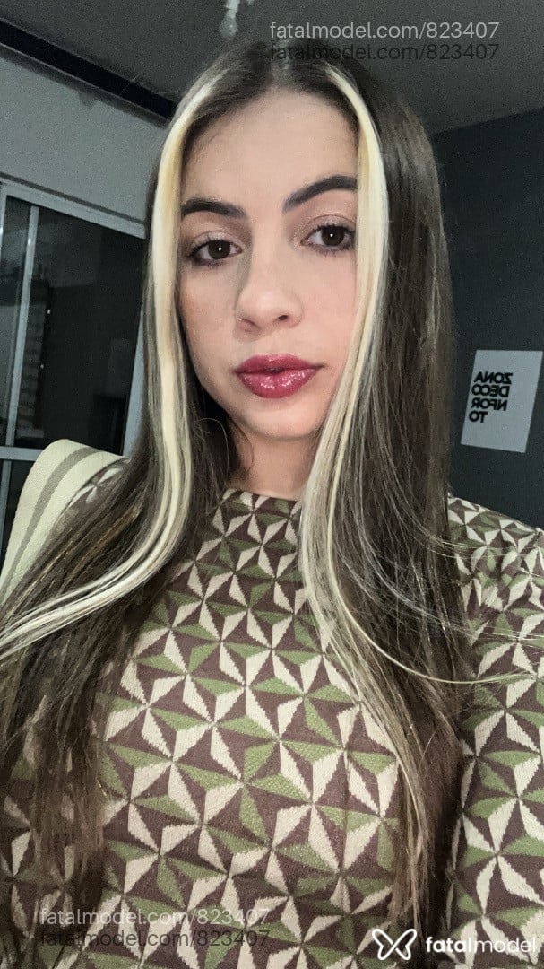 Acompanhante mulher loira (o) de olhos castanhos em Dourados - Samantha Mendes