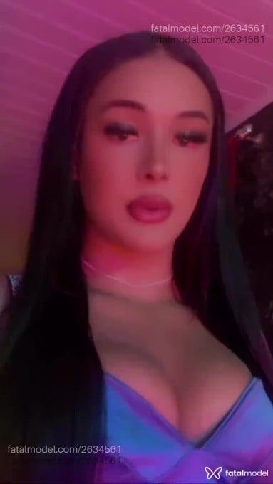 Acompanhante mulher trans morena (o) de olhos castanhos em Porto Alegre Acompanhante mulher trans morena (o) de olhos castanhos em Porto Alegre - Victoria Belmonte