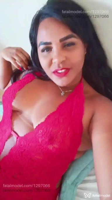 Acompanhante mulher morena (o) de olhos castanhos em Rio Paranaíba - Diana