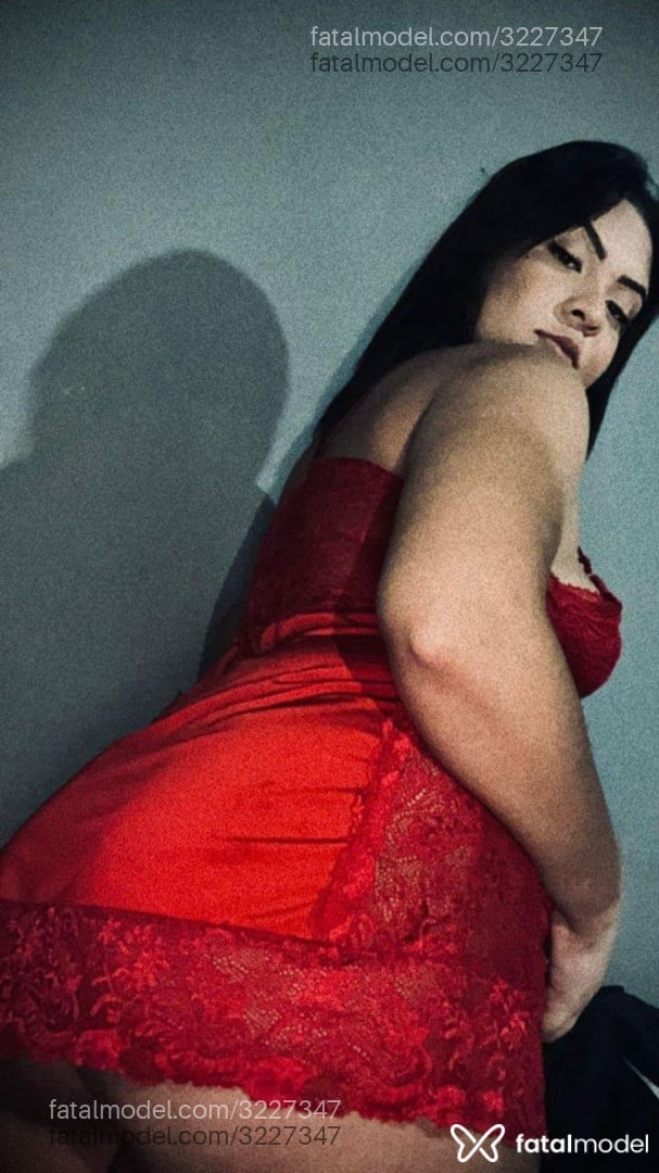 Acompanhante mulher morena (o) de olhos castanhos - Milena Acompanhante mulher morena (o) de olhos castanhos - Milena