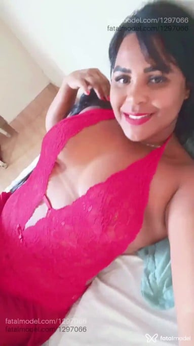 Acompanhante mulher morena (o) de olhos castanhos em Rio Paranaíba - Diana