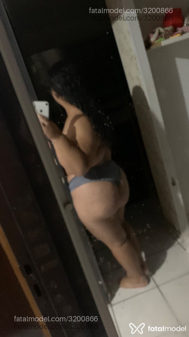 Acompanhante mulher morena (o) de olhos castanhos em Araguari Acompanhante mulher morena (o) de olhos castanhos em Araguari - Vih