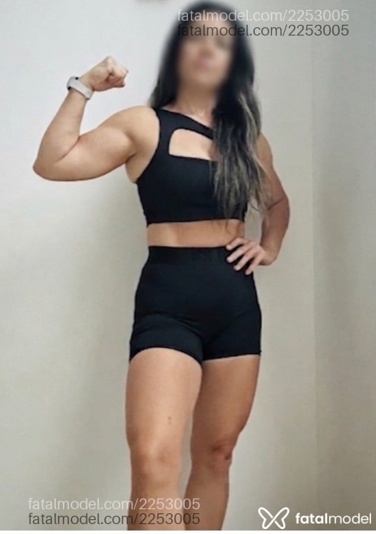 Acompanhante mulher loira (o) de olhos castanhos em São Paulo Acompanhante mulher loira (o) de olhos castanhos em São Paulo - Clara