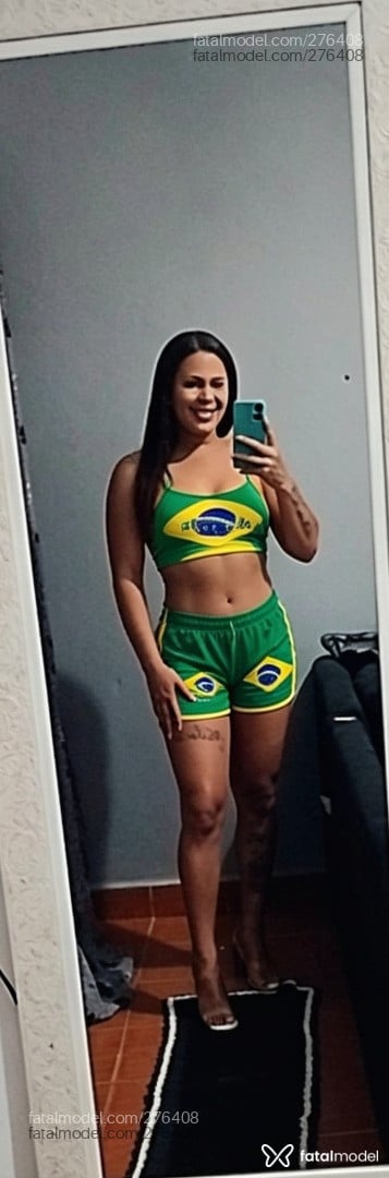 Acompanhante mulher trans morena (o) de olhos castanhos em Lavras - Sottane