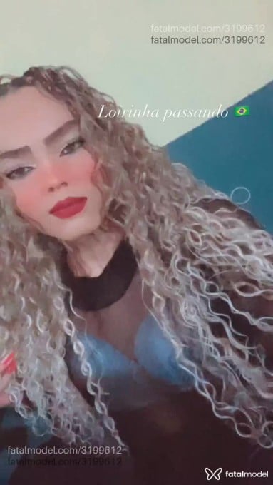 Acompanhante mulher trans com cabelo castanho de olhos castanhos - Luana Neres