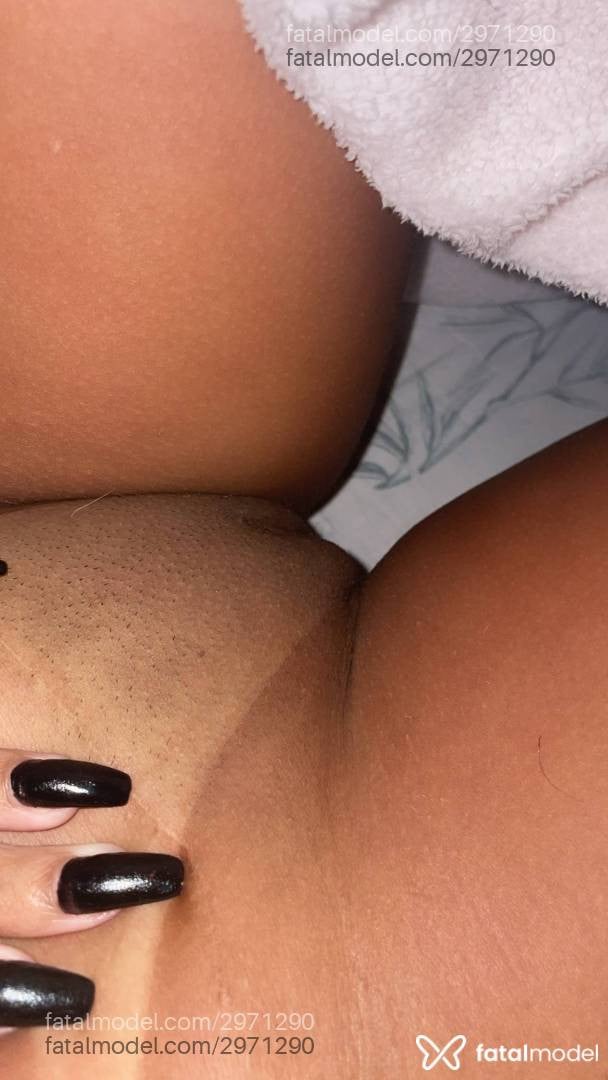 Acompanhante mulher loira (o) de olhos mel - Tatyane Sthefany