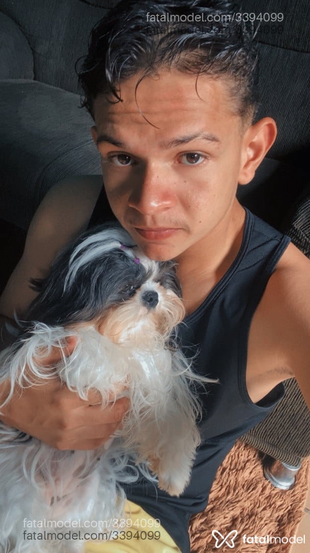 Acompanhante homem com cabelo castanho de olhos castanhos em Goiânia - Jardel