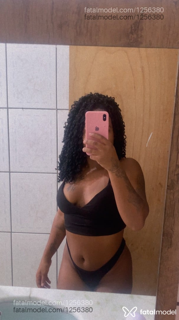 Acompanhante mulher morena (o) de olhos castanhos em Virtual - Sheilla Andrade