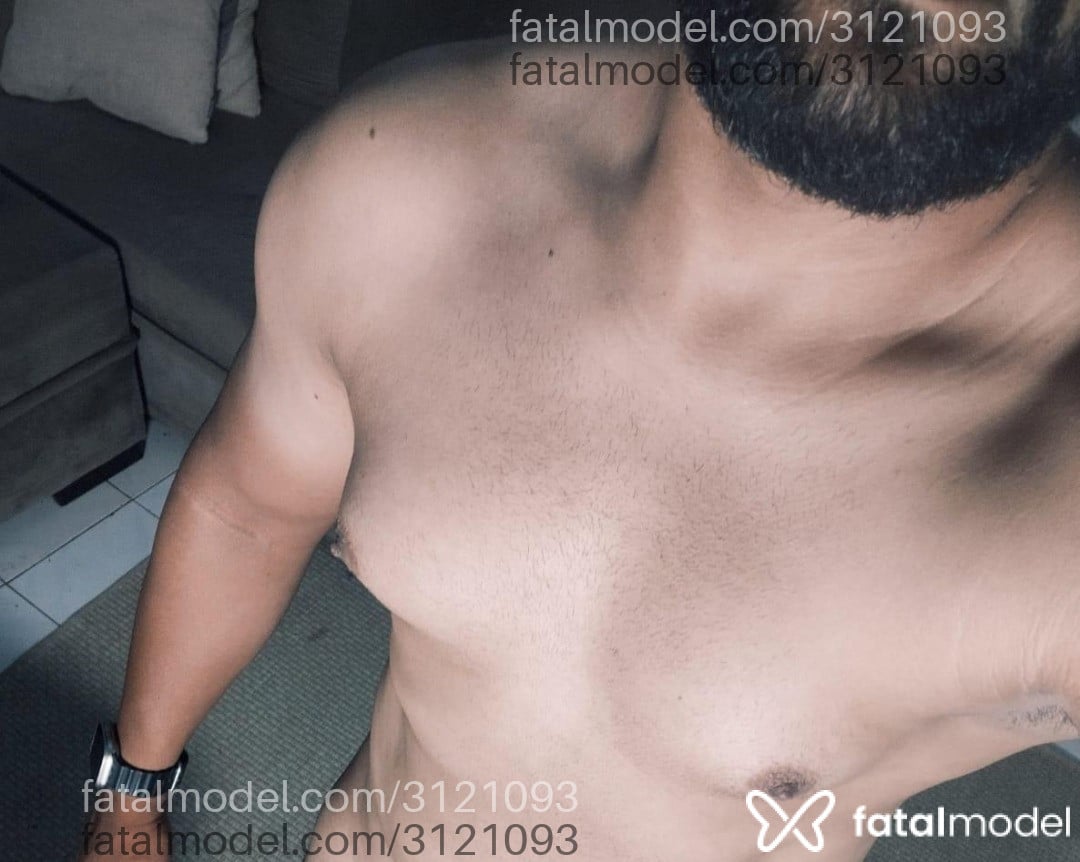 Acompanhante homem morena (o) de olhos castanhos em Porto Nacional - Diogo