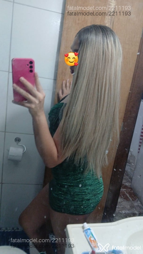 Acompanhante mulher trans morena (o) de olhos castanhos em Macaé - Luisa