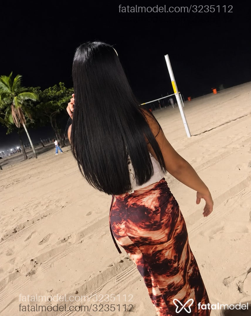 Acompanhante mulher morena (o) de olhos castanhos em São Vicente - Luiza