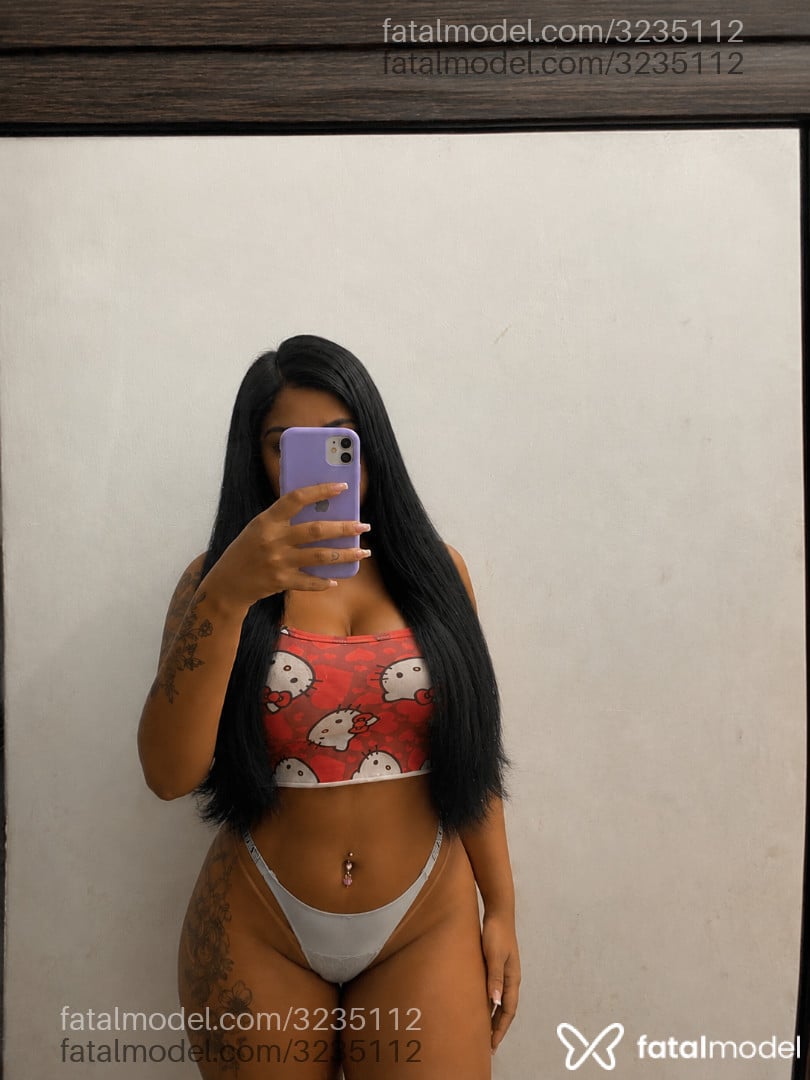 Acompanhante mulher morena (o) de olhos castanhos em São Vicente - Luiza