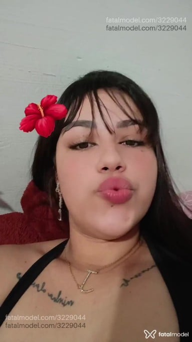 Acompanhante mulher morena (o) de olhos castanhos em Balneário Camboriú - Branca