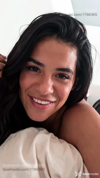 Acompanhante mulher morena (o) de olhos castanhos em Quirinópolis Acompanhante mulher morena (o) de olhos castanhos em Quirinópolis - Diláa