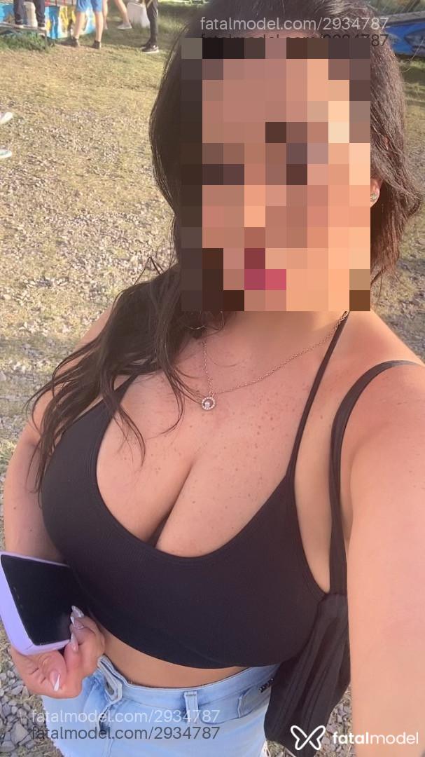 Acompanhante mulher morena (o) de olhos castanhos - Luiza Montclair