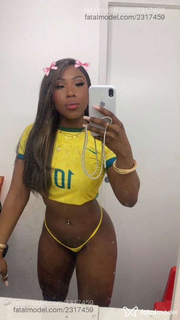 Acompanhante mulher com cabelo castanho de olhos pretos em São Paulo - Pretarara
