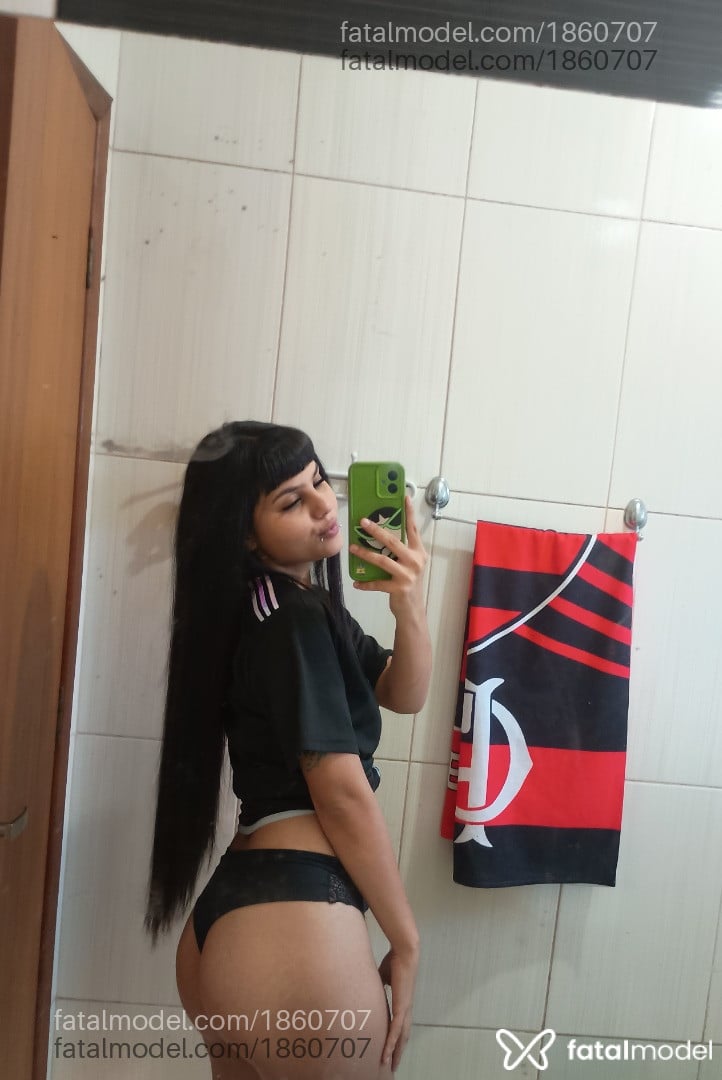 Acompanhante mulher morena (o) de olhos castanhos em Virtual - Verônica