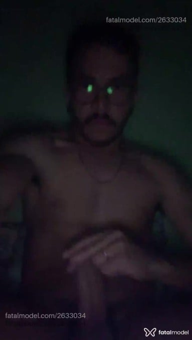 Acompanhante homem morena (o) de olhos castanhos em Brasília - Adilson Velez