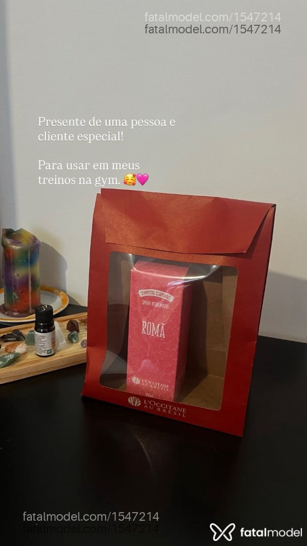 Acompanhante mulher com cabelo castanho de olhos castanhos - Jade Fortunne
