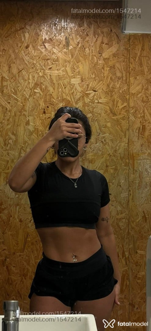 Acompanhante mulher com cabelo castanho de olhos castanhos - Jade Fortunne
