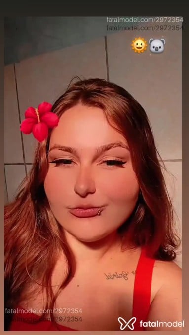 Acompanhante mulher ruiva (o) de olhos castanhos em Cacoal - Jaki
