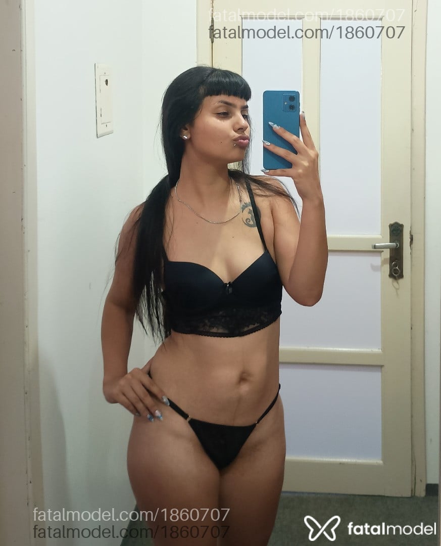 Acompanhante mulher morena (o) de olhos castanhos em Virtual - Verônica