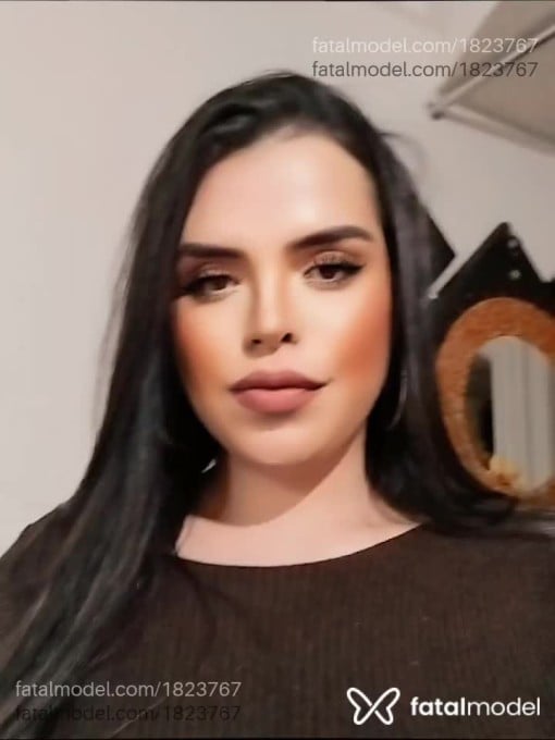 Acompanhante mulher trans morena (o) de olhos castanhos em Francisco Beltrão Acompanhante mulher trans morena (o) de olhos castanhos em Francisco Beltrão - Alicia