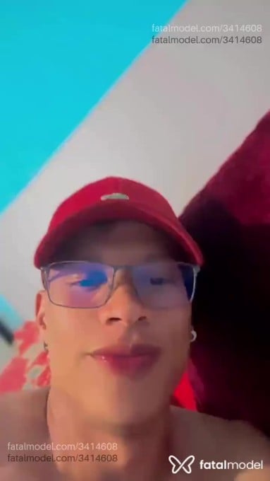 Acompanhante homem com cabelo castanho de olhos castanhos em Luziânia - Prodígio