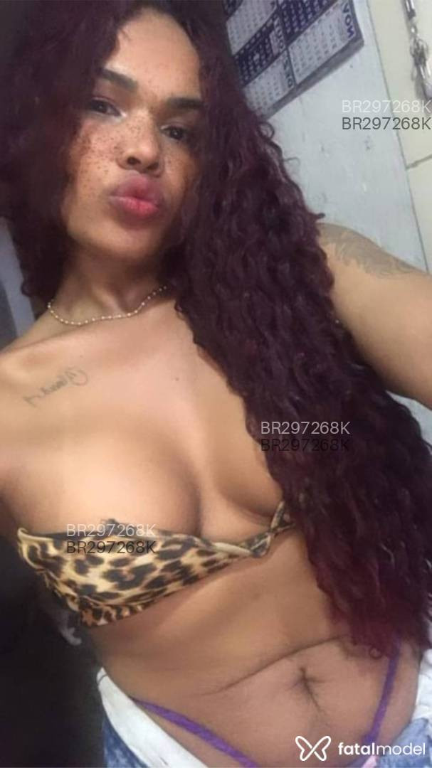 Acompanhante travesti morena (o) de olhos castanhos em Muriaé - GULOSA DO ANAL