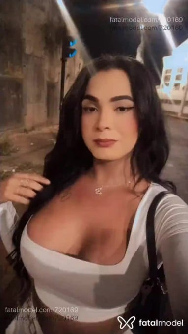 Acompanhante mulher trans morena (o) de olhos castanhos - Geovanna Toledo Acompanhante mulher trans morena (o) de olhos castanhos - Geovanna Toledo