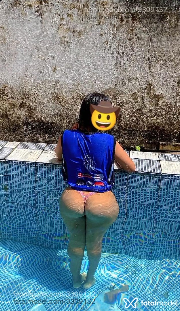 Acompanhante mulher com cabelo castanho de olhos castanhos em Virtual - Meninamá