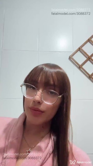 Acompanhante mulher trans morena (o) de olhos verdes em São José Acompanhante mulher trans morena (o) de olhos verdes em São José - Milena