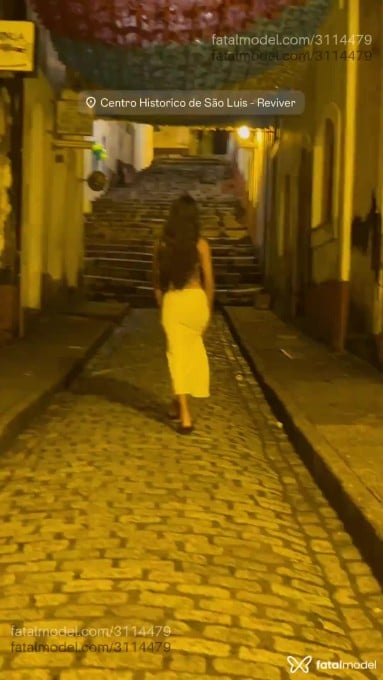 Acompanhante mulher trans morena (o) de olhos pretos - Cristiny Acompanhante mulher trans morena (o) de olhos pretos - Cristiny