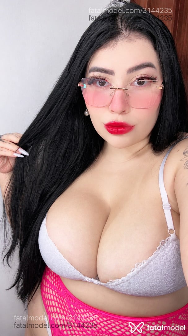 Acompanhante mulher ruiva (o) de olhos pretos em São Paulo - Amanda Zahir