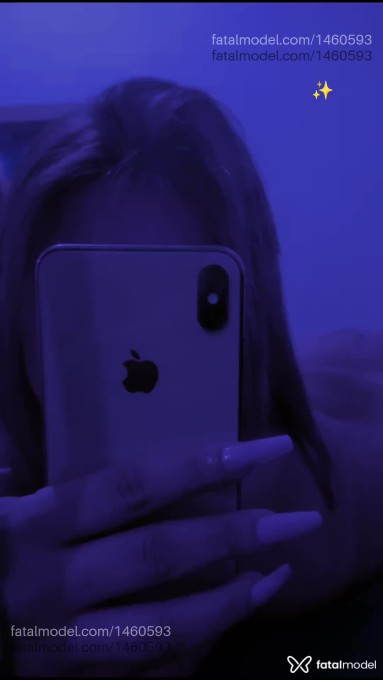 Acompanhante mulher loira (o) de olhos mel - Lais Vitoria