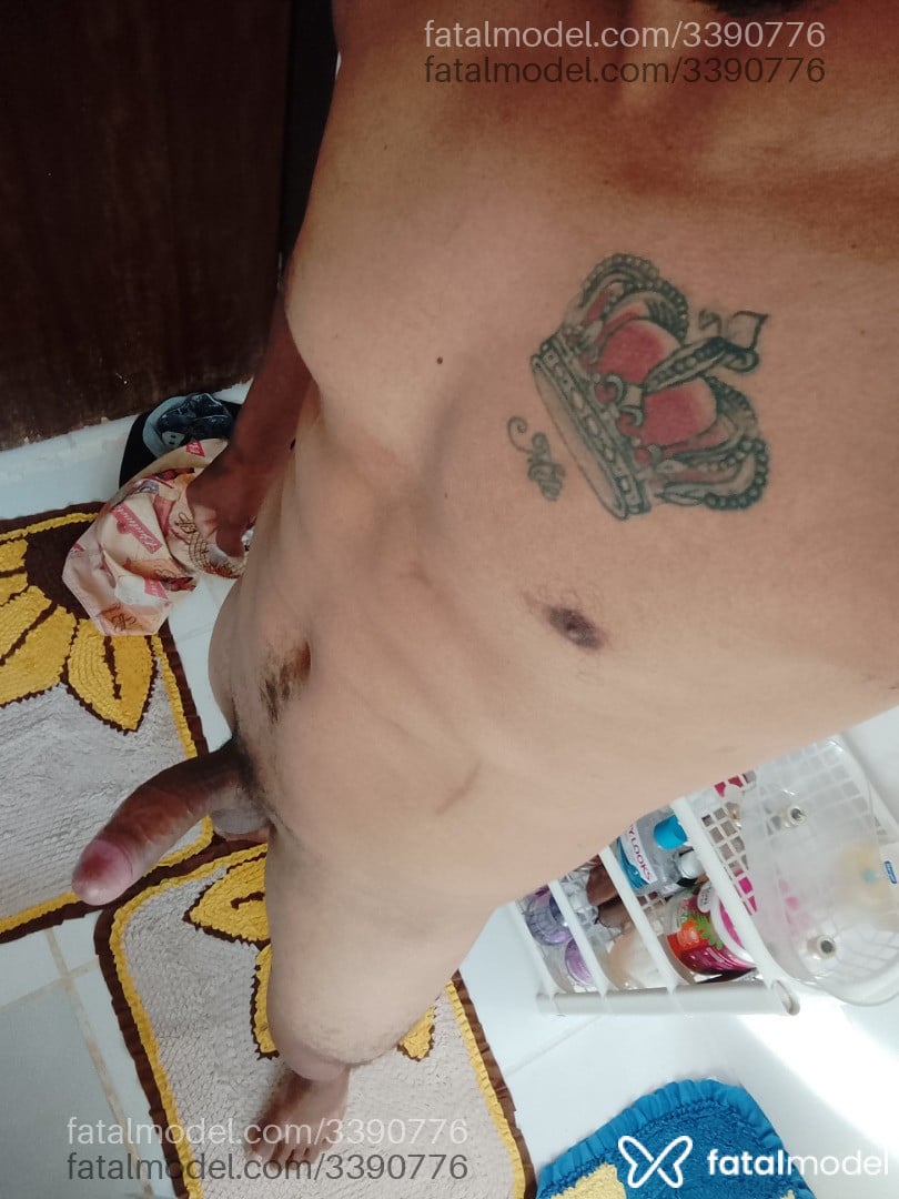 Acompanhante homem morena (o) de olhos pretos - Felipe