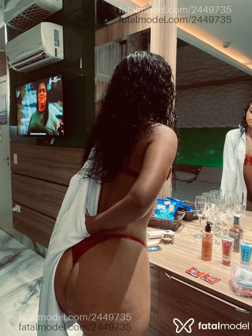 Acompanhante mulher morena (o) de olhos pretos em Maringá - Nathalia Souza