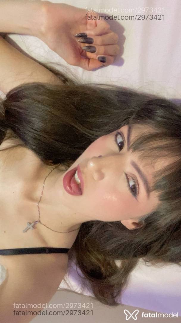 Acompanhante mulher com cabelo castanho de olhos castanhos em Paranaguá Acompanhante mulher com cabelo castanho de olhos castanhos em Paranaguá - Ali Pas