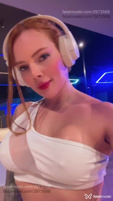 Acompanhante mulher ruiva (o) de olhos mel em Campinas Acompanhante mulher ruiva (o) de olhos mel em Campinas - Isabela Justino