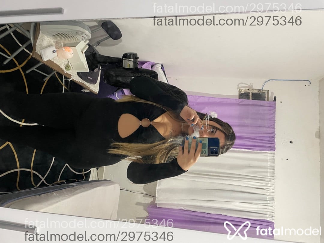 Acompanhante mulher loira (o) de olhos castanhos - Sofia Acompanhante mulher loira (o) de olhos castanhos - Sofia