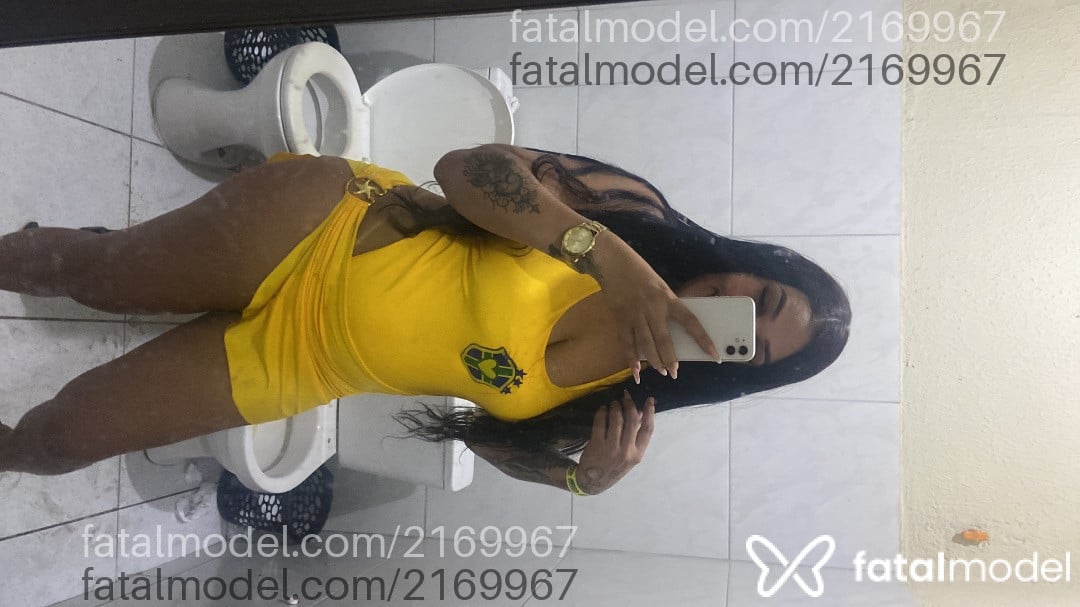 Acompanhante mulher morena (o) de olhos castanhos em Paracuru Acompanhante mulher morena (o) de olhos castanhos em Paracuru - Lenny