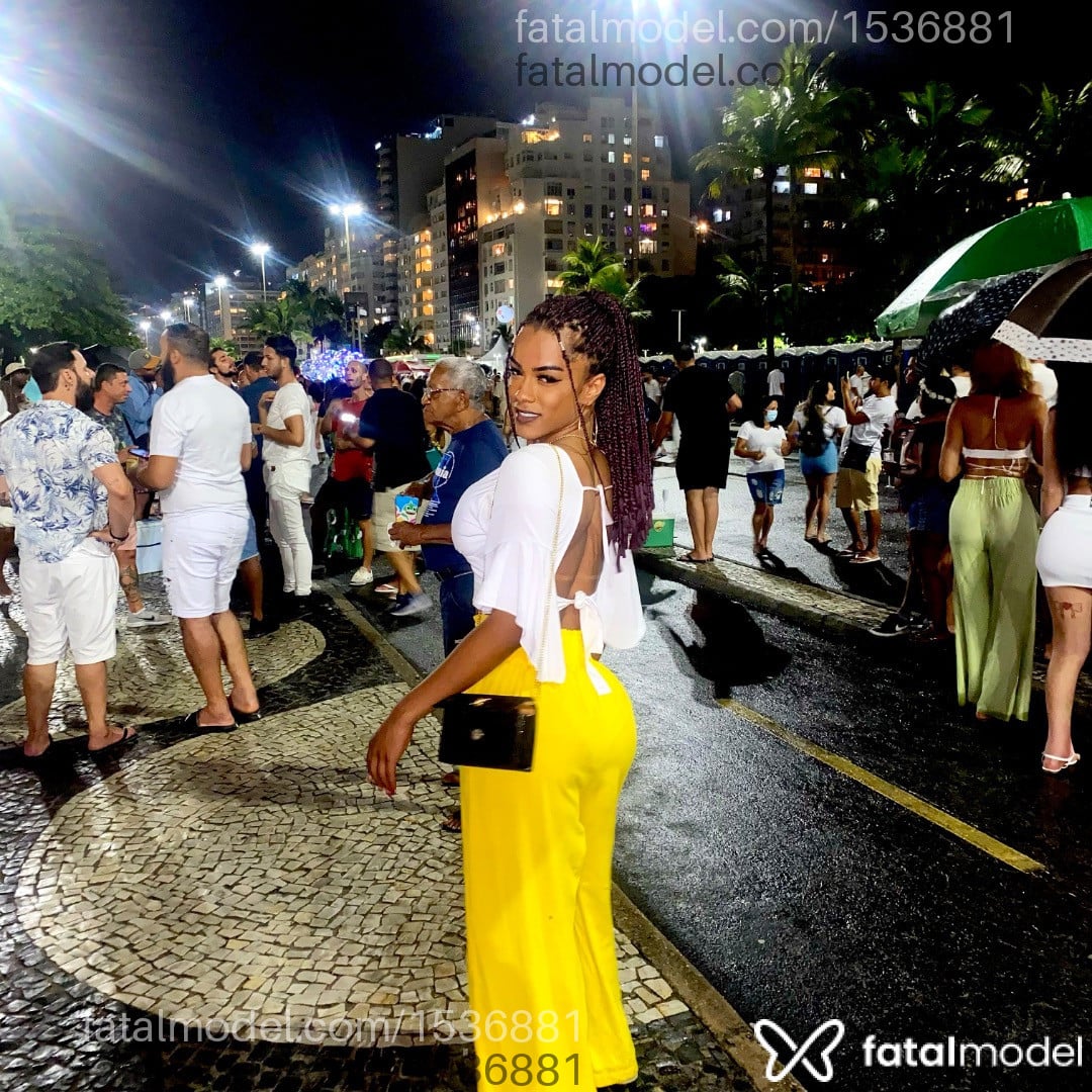 Acompanhante mulher trans morena (o) de olhos pretos em Porto Alegre - Brenda Valentiin