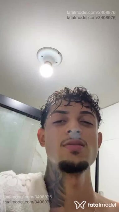 Acompanhante homem com cabelo castanho de olhos castanhos em Palmas - Apollo