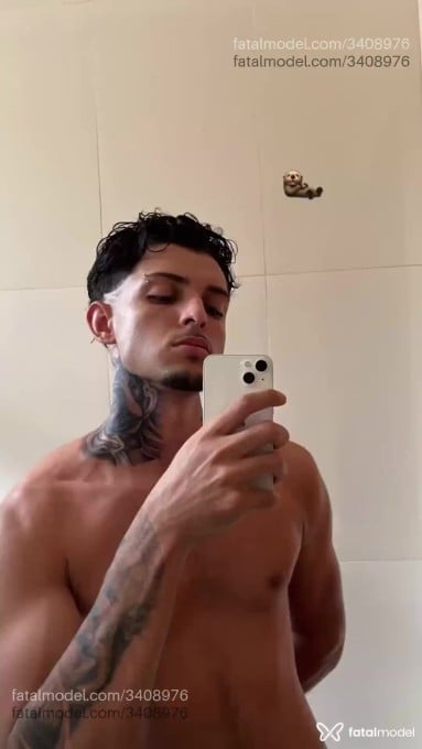 Acompanhante homem com cabelo castanho de olhos castanhos em Palmas - Apollo