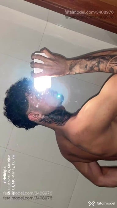 Acompanhante homem com cabelo castanho de olhos castanhos em Palmas - Apollo
