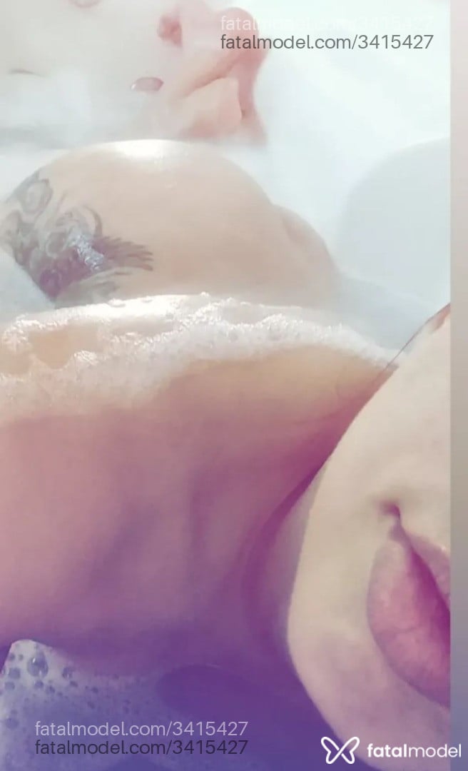 Acompanhante mulher com cabelo castanho de olhos mel em Goianésia - Nathalia