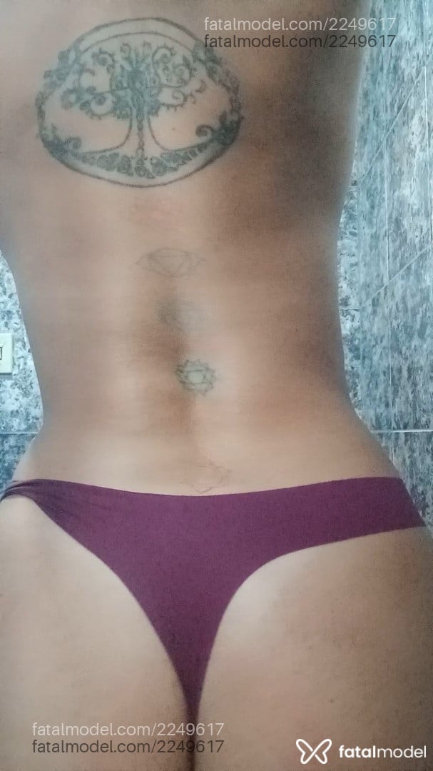 Acompanhante mulher morena (o) de olhos castanhos em Curitiba - Izabela