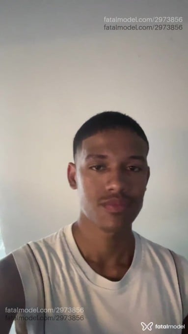 Acompanhante homem morena (o) de olhos castanhos em Rio de Janeiro - Leandro