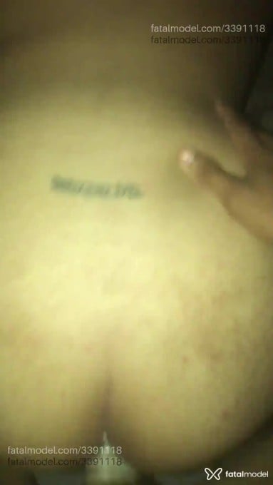 Acompanhante mulher trans morena (o) de olhos castanhos - Vitórya