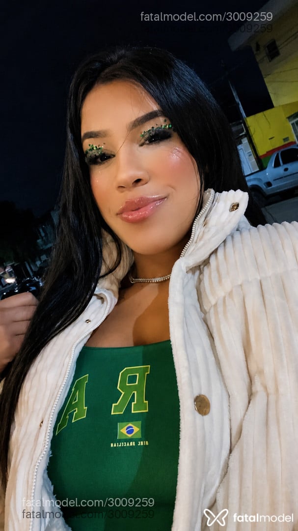 Acompanhante mulher com cabelo castanho de olhos castanhos em Itapetininga - Ahmoranguinhah